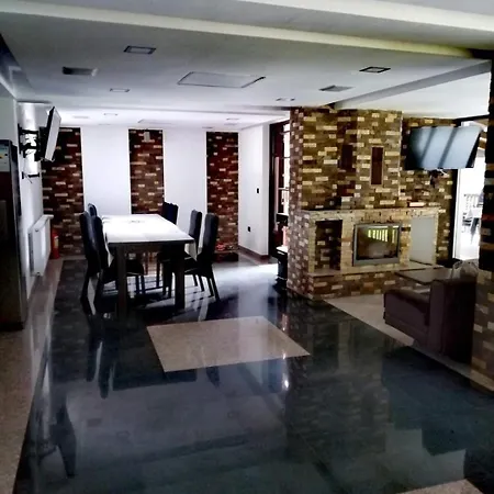 Golful Lodge *