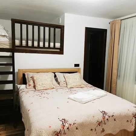 Lodge Golful Colibita